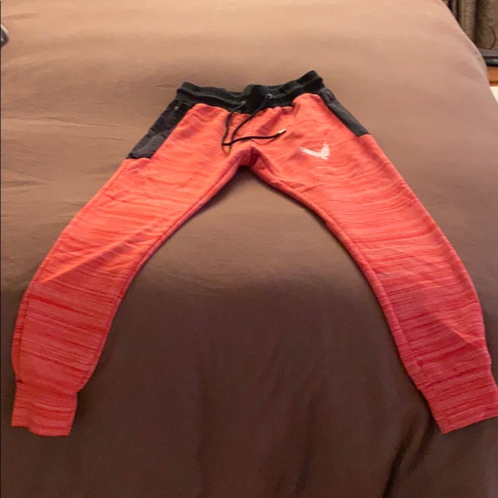 Men’s track pants